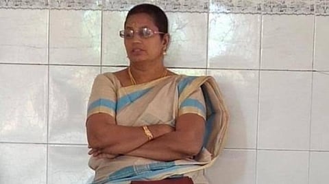 பேராசிரியை நிர்மலா தேவிக்கு பிடி ஆணை பிறப்பித்து நீதிமன்றம் உத்தரவு: கல்லூரி மாணவிகளிடம் ரகசிய வாக்குமூலம் பெறப்பட்டது