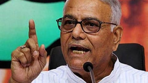 தொடர் முயற்சிக்கு பிறகு அனுமதி யஷ்வந்த் சின்ஹா காஷ்மீரில் ஆய்வு