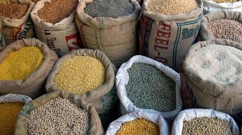 தமிழகத்தில் உணவுப் பொருட்களில் கலப்படம் செய்யப்படுவது தொடர்பாக விழிப்புணர்வு ஏற்படுத்தக்கோரிய மனு தள்ளுபடி