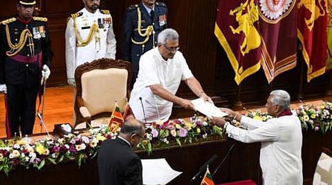 இலங்கையில் கோத்தபய ராஜபக்ச முன்னிலையில் 35 அமைச்சர்கள் பதவியேற்பு