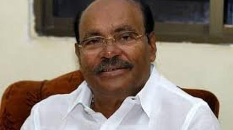 பராமரிப்பு இல்லாத நெடுஞ்சாலைகளில் சுங்க கட்டணம் வசூலிக்க தடை விதிக்க வேண்டும்: மத்திய அரசுக்கு பாமக நிறுவனர் ராமதாஸ் வலியுறுத்தல் 