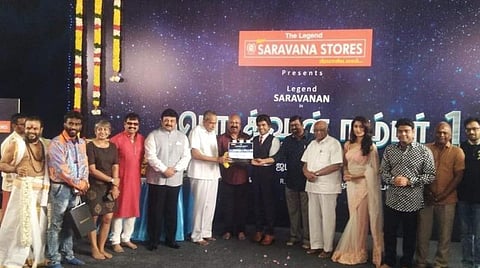 நாயகனாகும் லெஜண்ட் சரவணன்: படப்பூஜையுடன் பணிகள் தொடக்கம்
