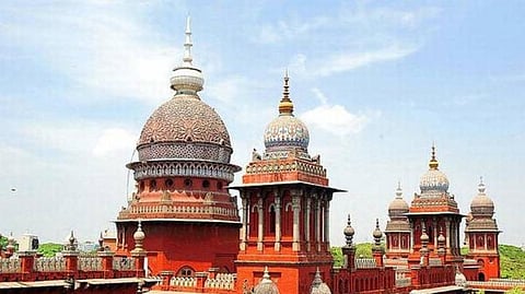 உள்ளாட்சியில் மறைமுக தேர்தல் நடத்துவதை எதிர்த்து வழக்கு: ﻿கூடுதல் மனு தாக்கல் செய்ய நீதிபதிகள் அறிவுறுத்தல்﻿