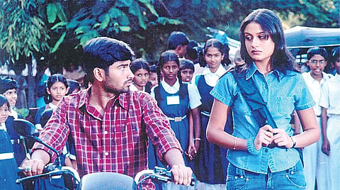 நட்சத்திர நிழல்கள்: அவள் அனிதா அஃது உன்மத்தம்