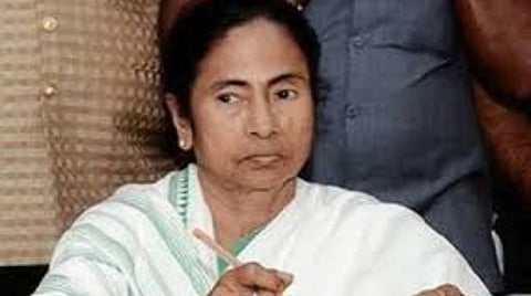 ‘‘நேரில் வந்து விளக்கமளியுங்கள்’’ - மம்தா பானர்ஜிக்கு மேற்குவங்க ஆளுநர் உத்தரவு
