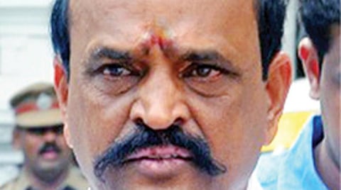 தமிழகத்தில் உள்ள இலங்கை தமிழர்களுக்கு இரட்டை குடியுரிமை வழங்க வேண்டும்: மத்திய அரசை வலியுறுத்துவோம் என அமைச்சர் தகவல்