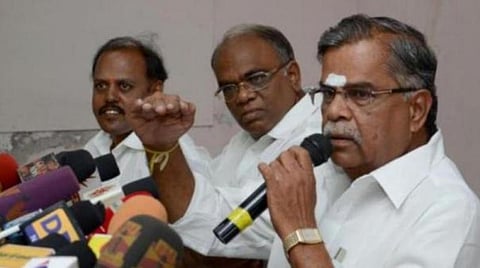 இலங்கை தமிழர்கள் இந்திய குடியுரிமை கேட்கக்கூடாது: மதுரையில் இல.கணேசன் பேட்டி