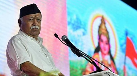 ஆர்எஸ்எஸ்அமைப்பின் தலைவர் மோகன் பகவத் நேற்று பேசிய காட்சி
