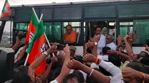 நெல்லை கண்ணனை கைது செய்யக்கோரி போராட்டம்: எச்.ராஜா உள்ளிட்ட பாஜகவினர் 311 பேர் மீது போலீஸ் வழக்குப் பதிவு