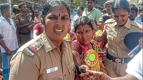 சின்னமனூர் முதல் வார்டு திமுக உறுப்பினர் ஜெயந்தி