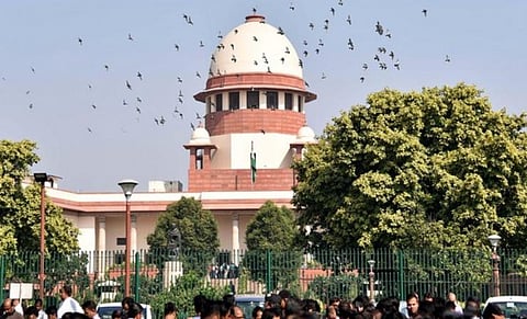 சபரிமலை வழக்கு: விசாரணையை தொடங்கியது 9 நீதிபதிகள் அமர்வு