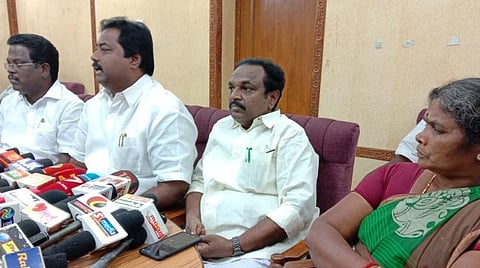 காங்கிரஸ் எம்எல்ஏக்கள் கூட்டம்