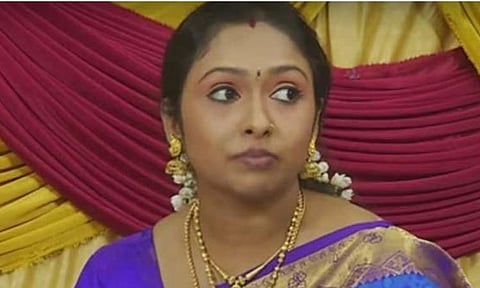 சின்னத்திரை நடிகை ஜெயஸ்ரீ தற்கொலை முயற்சி: ஆபத்தான நிலையில் மருத்துவமனையில் அனுமதி
