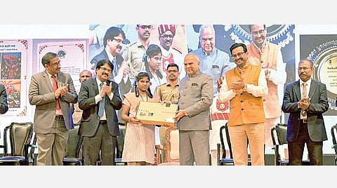 எண்ணெய் வளம் குறைவாக இருப்பதால் பெட்ரோலை சிக்கனமாக பயன்படுத்த வேண்டும்ள்: ஆளுநர் பன்வாரிலால் புரோஹித் வலியுறுத்தல்