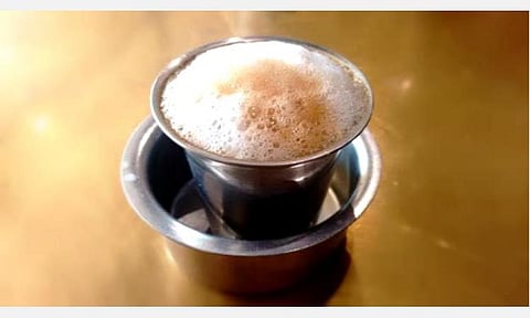 தனியார் பால் விலை உயர்வை காரணம் காட்டி டீ, காபி விலையை உயர்த்தும் ஹோட்டல், டீ கடைகள்: தடுத்து நிறுத்த நுகர்வோர் அமைப்புகள் வலியுறுத்தல்