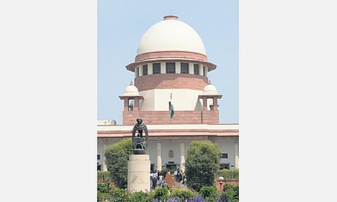 வேலூர் சிஎம்சி மருத்துவக் கல்லூரி வழக்கு தள்ளுபடி நீட் தேர்வில் யாருக்கும் விலக்கு அளிக்க முடியாது: உச்ச நீதிமன்ற நீதிபதிகள் திட்டவட்டம்
