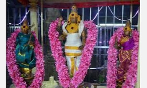 கடன் தீரும்; கஷ்டம் விலகும்; வழக்கு ஜெயிக்கும்!  சஷ்டியில் ஞானகுரு முருகனை வணங்குவோம்! 