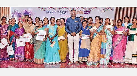 மகளிர் திருவிழா: ஆடிக் களித்த நெல்லை வாசகிகள்