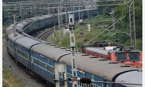 மத்திய பட்ஜெட்டில் தெற்கு ரயில்வேக்கு ரூ.4,057 கோடி நிதி: 10 புதிய திட்டங்களுக்கு தலா ஆயிரம் ரூபாய் மட்டுமே ஒதுக்கப்பட்டதால் பணிகள் முடங்கும் அபாயம்