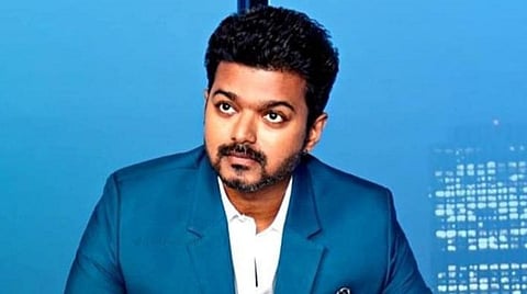 சம்மன் அனுப்பப்பட்ட நிலையில் வருமான வரித்துறை அலுவலகத்தில் நடிகர் விஜய்யின் ஆடிட்டர் விளக்கம்: அன்புச்செழியன் ஆஜராகவில்லை