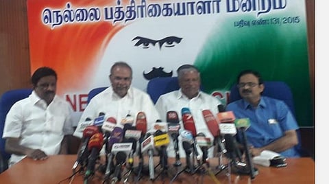 ஒரு புகைப்படத்தை வைத்து என் அரசியலைக் குறை கூறுவதா?- அமைச்சர் ஜெயக்குமாருக்கு முன்னாள் எம்எல்ஏ அப்பாவு கண்டனம்