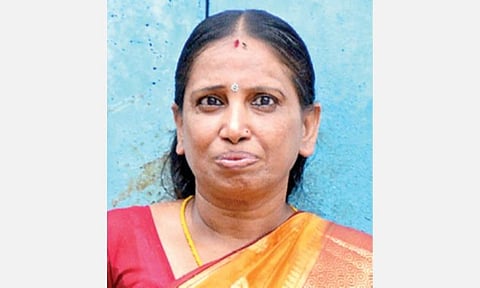 நளினி சிறையில் இருப்பது சட்டப்பூர்வமாகவா? அல்லது சட்டவிரோதமாகவா?- தமிழக அரசு பதிலளிக்க உயர் நீதிமன்றம் உத்தரவு