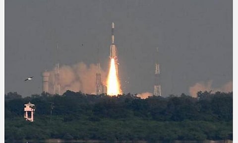 பேரிடர் காலங்களில் உதவுவதற்காக ரூ.800 கோடியில் 2 நவீன செயற்கை கோள்கள் தயாரிப்பு: மார்ச், ஜுன் மாதங்களில் விண்ணில் செலுத்த இஸ்ரோ திட்டம்