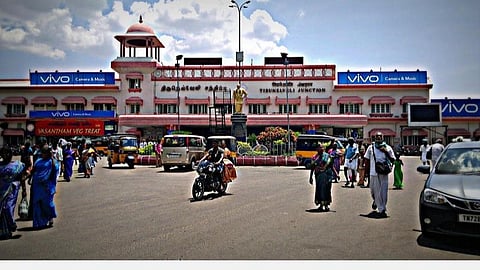 நெல்லையில் மருத்துவமனையிலிருந்து தப்பியோடிய கைதி ரயில் நிலையத்தில் சிக்கினார்
