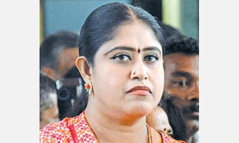 ராஜீவ் காந்தி கொலை சம்பவத்தின்போது உயிரிழந்த 16 பேர் குடும்பத்துக்கு தமிழக அரசு உதவ வேண்டும்: காங்கிரஸ் எம்எல்ஏ விஜயதரணி கோரிக்கை