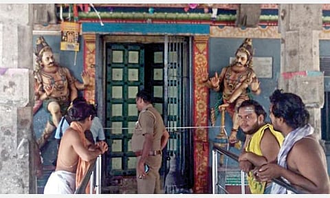 சீர்காழி அருகே முருகன் கோயிலில் 3 ஐம்பொன் சிலைகள் கொள்ளை: ரூ.1 கோடி மதிப்புடையவை என போலீஸார் தகவல்