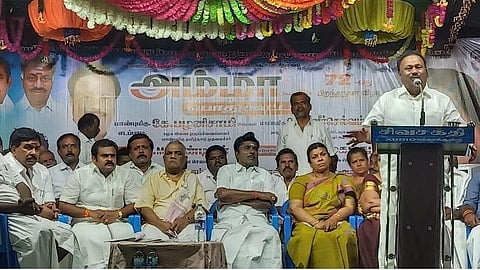 குடியுரிமை சட்டத்தால் இஸ்லாமியர்களுக்கு பாதிப்பு ஏற்பட்டால் அவர்களைக் காப்பாற்ற அதிமுக முந்தி நிற்கும்: அமைச்சர் திண்டுக்கல் சீனிவாசன்