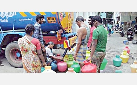 கேன் குடிநீர் தட்டுப்பாடு எதிரொலி; சென்னை குடிநீர் வாரியத்தின் லாரி தண்ணீர் விற்பனை அதிகரிப்பு- உடனுக்குடன் விநியோகிக்கப்படுவதாக தகவல்