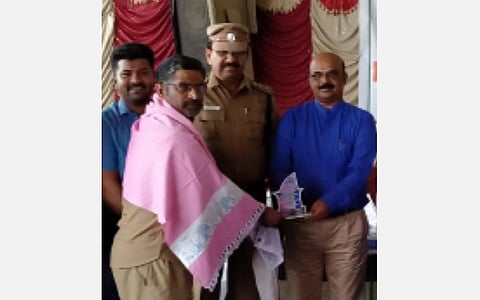 புரோட்டா சாப்பிடுவதை தவிர்த்துவிட்டு பால், பழம் கடலை மிட்டாய் சாப்பிடுங்கள்- அரசுப் பேருந்து ஓட்டுநர்களுக்கு அதிகாரி அறிவுறுத்தல்