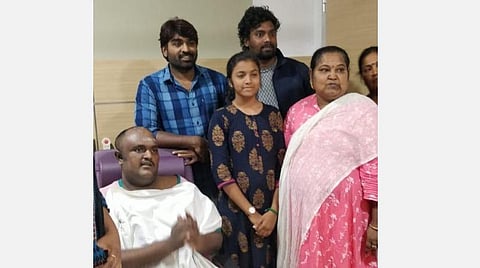 'நானும் ரவுடிதான்' பட நடிகருக்கு விஜய் சேதுபதி உதவி