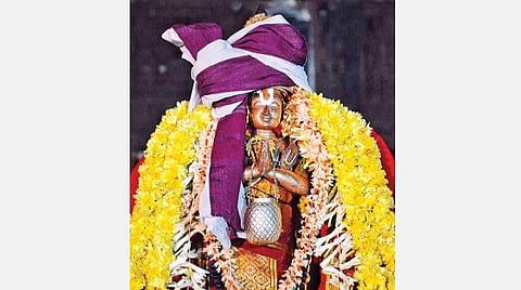 81 ரத்தினங்கள் 37: இருமாலை ஈந்தேனோ தொண்டரடிப் பொடியாழ்வாரைப் போலே