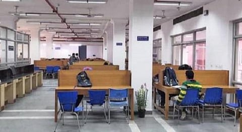 புதுப்பொலிவோடு காட்சியளிக்கும் புனரமைக்கப்பட்ட ஜாமியா பல்கலை.நூலகம்.