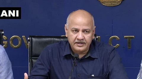 டெல்லியில் நிருபர்களுக்குப் பேட்டி அளித்த டெல்லி துணை முதல்வர் மணிஷ் சிசோடியா : படம் ஏஎன்ஐ