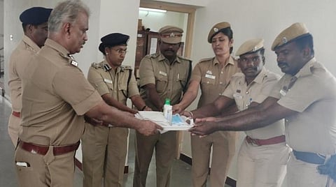 கரோனா வதந்தி பரப்புவோர் மீது நடவடிக்கை: கட்டுப்பாட்டு அறை அமைத்தது மதுரை காவல்துறை- பிரத்யேக எண் அறிவிப்பு