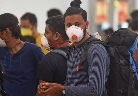 டெல்லி, ஆக்ரா, அசாமுக்குப் பயணம் மேற்கொண்ட நார்வே சுற்றுலாப் பயணிக்கு கரோனா காய்ச்சல்