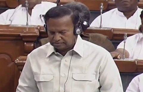 இந்தியாவில் மொத்தமே 4 செல்போன் நிறுவனங்கள் மட்டுமே உள்ளன: மக்களவையில் டி.ஆர்.பாலு கேள்விக்கு அமைச்சர் பதில்