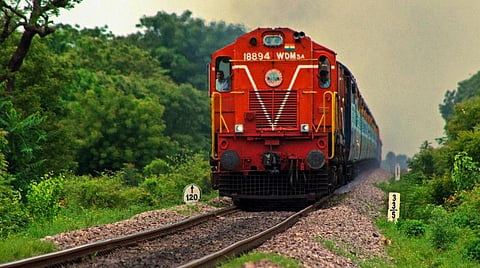 குறிப்பிட்ட பிரிவினரைத் தவிர டிக்கெட் சலுகைகள் ரத்து: கரோனாவைத் தடுக்க இந்திய ரயில்வே கூடுதல் நடவடிக்கை 