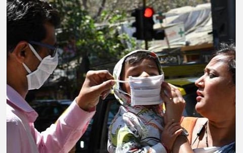 கரோனா வைரஸ் நிவாரணம்: கல்லூரி ஆசிரியர்கள் ரூ.2 கோடி நிதியுதவி