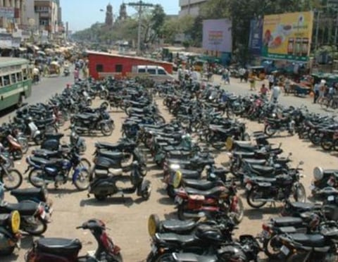 கரோனா வைரஸ் பாதிப்பால் பிஎஸ்.4 வகை வாகனங்களின் பதிவுக்கான காலக்கெடு நீட்டிப்பு: புதிய சலுகைளை வழங்க விற்பனையாளர்கள் திட்டம் 