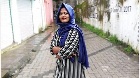 கரோனா சிகிச்சையளிக்க தனது திருமணத்தையே ஒத்திவைத்த பெண் மருத்துவர்!- கேரளாவில் நெகிழ்ச்சி 