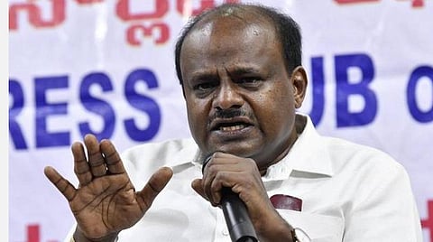 பிரதமர் மோடியின்  ‘விளக்கேற்றுங்கள்’ முறையீடு:  இதன் ‘மறைமுகத் திட்டம்’ என்ன? - புதிய விளக்கத்துடன் குமாரசாமி கடும் விமர்சனம்