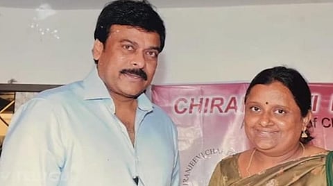 பெண் ரசிகையின் அறுவை சிகிச்சைக்கு உதவி: சிரஞ்சீவிக்கு குவியும் பாராட்டு