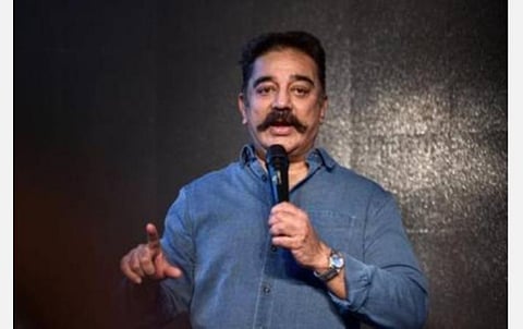 புலம்பெயர் தொழிலாளர் பிரச்சினை என்பது ஒரு டைம் பாம், பால்கனி அரசு தரையில் நடப்பவற்றையும் கவனிக்க வேண்டும்: பாந்த்ரா சம்பவம் பற்றி கமல் விமர்சனம்