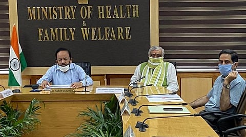 கரோனா தடுப்பு நடவடிக்கை; மாநில சுகாதாரத்துறை அமைச்சர்களுடன் ஹர்ஷ வர்த்தன் ஆலோசனை