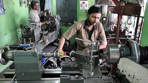 ஊரடங்கால் பாதிப்பு: மின் கட்டணத்தை தள்ளுபடி செய்ய தூத்துக்குடி சிறு, குறு தொழில்கள் சங்கம் கோரிக்கை
