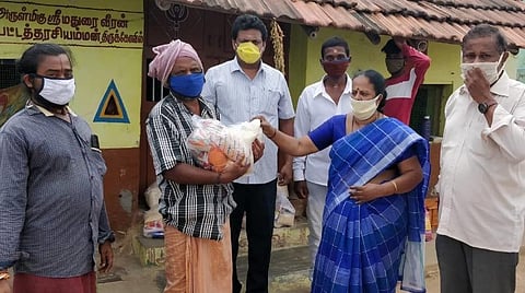 கோவையில் பாஜக சார்பில் 800 குடும்பங்களுக்கு மோடி கிட்.